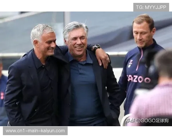 临场调整与赛后复盘 英超教练团队工作流程专业化趋势