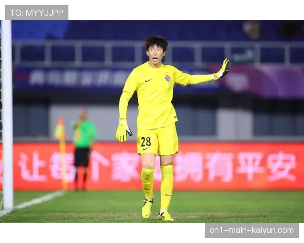 青岛海牛门将牟鹏飞零封河南，间歇期调整后防线稳固